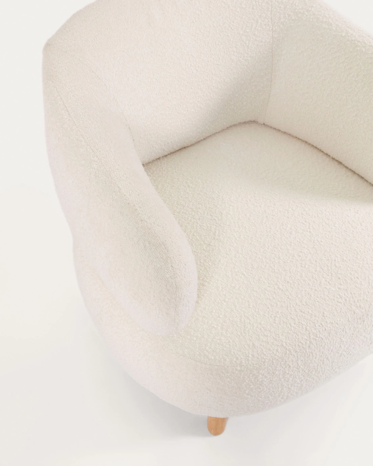 Luisa White Fleece Armchair With Solid Rubber Wood Legs. | Kave Home 7 Luisa White Fleece Armchair With Solid Rubber Wood Legs. | Kave Home - Image 5